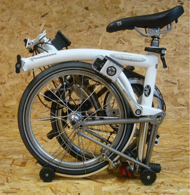 Brompton 2012 S2L-X Titanium White Ex-Demo-9