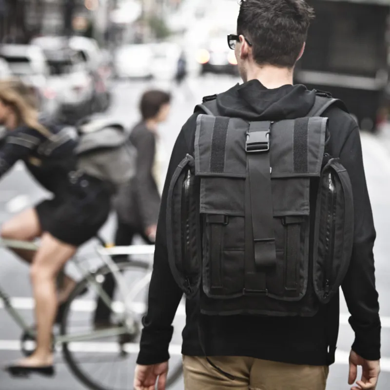 Mission Workshop R6 20 LTR Field Pack in Black Cordura-4