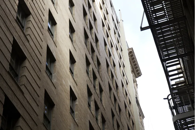 Mission Workshop R6 20 LTR Field Pack in Black Cordura-9