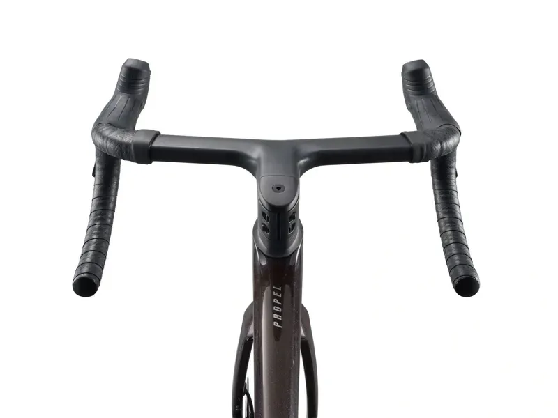 Giant Propel Advanced Pro 0 AXS Aero Road Bike in Obsidian Pulse-8