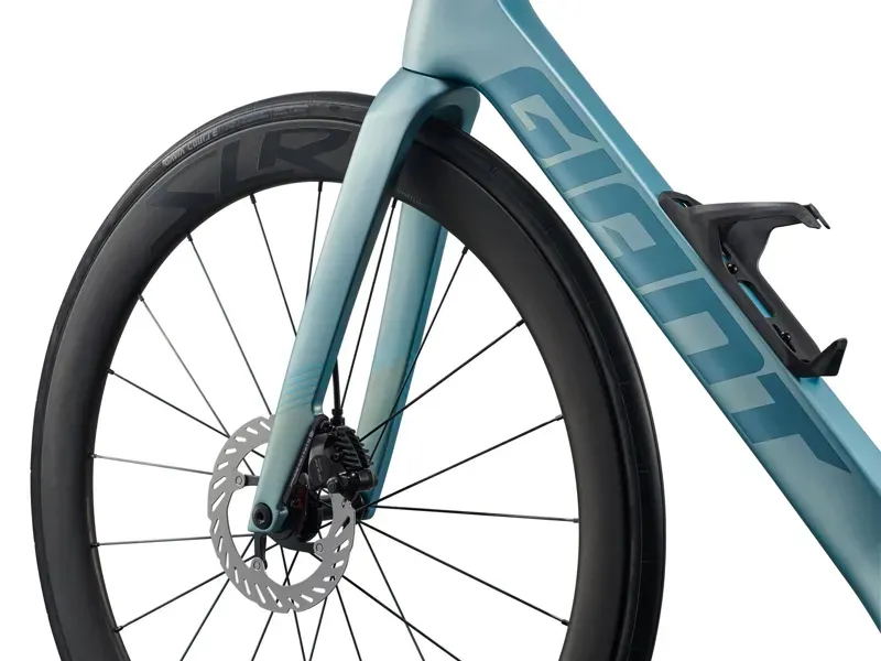 Giant Propel Advanced Pro 1 Di2 Aero Road Bike in Cryo Silver-4