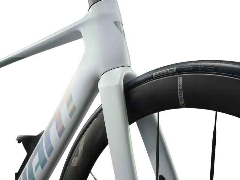Giant Propel Advanced SL 0-DA Aero Road Bike in Prism Pearl-4