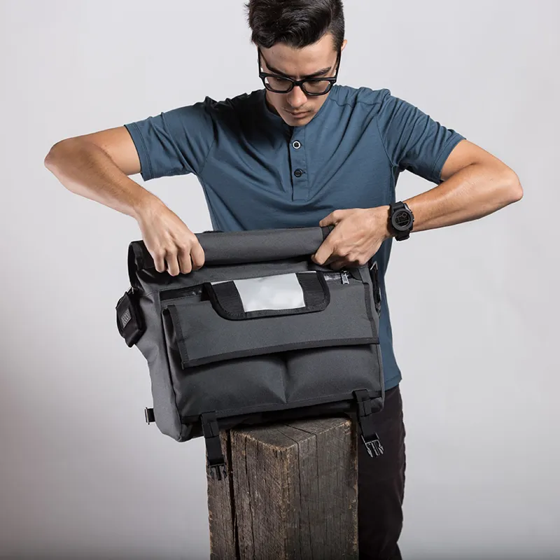 Mission Workshop Monty Messenger bag in Navy-2