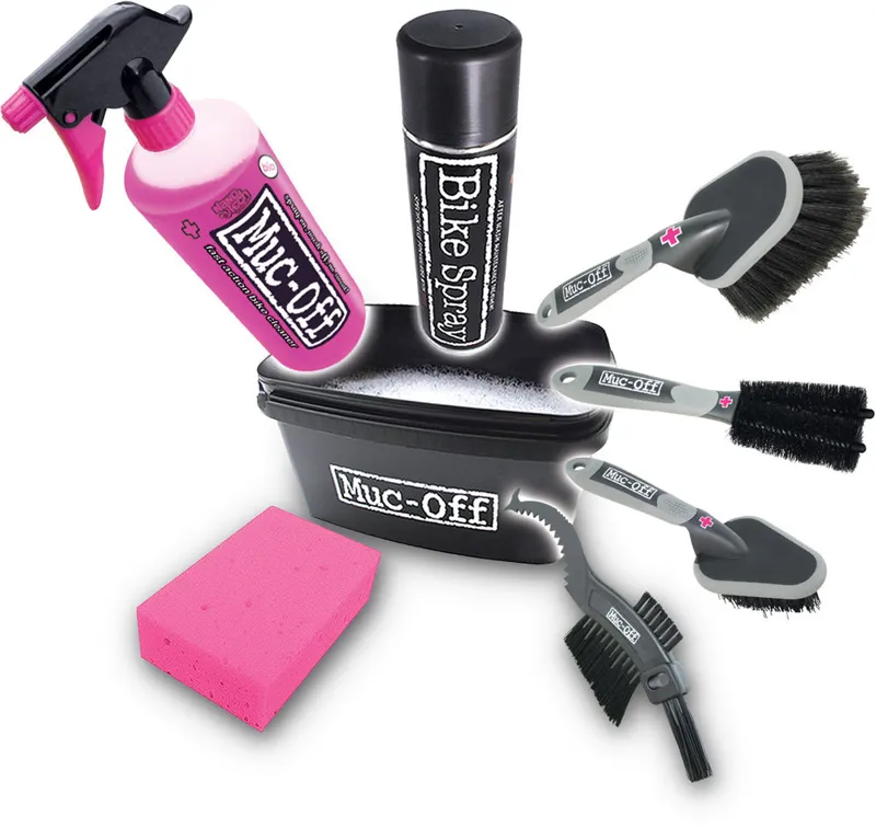 Muc Off 8 in 1 Cleaning Kit