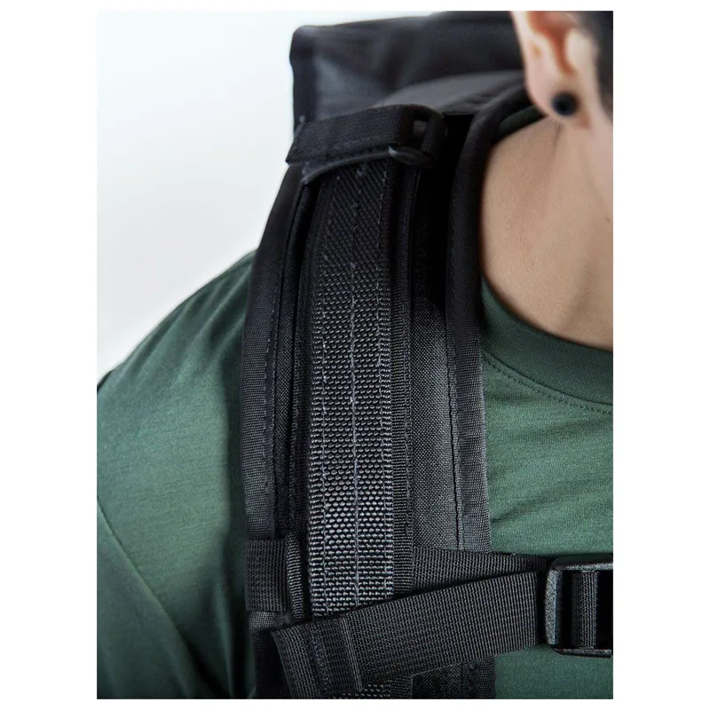 Mission Workshop Sanction : AP Rucksack in Black VX21-1