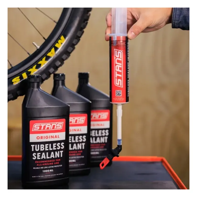 Stans NoTubes Tyre Sealant Injector-7