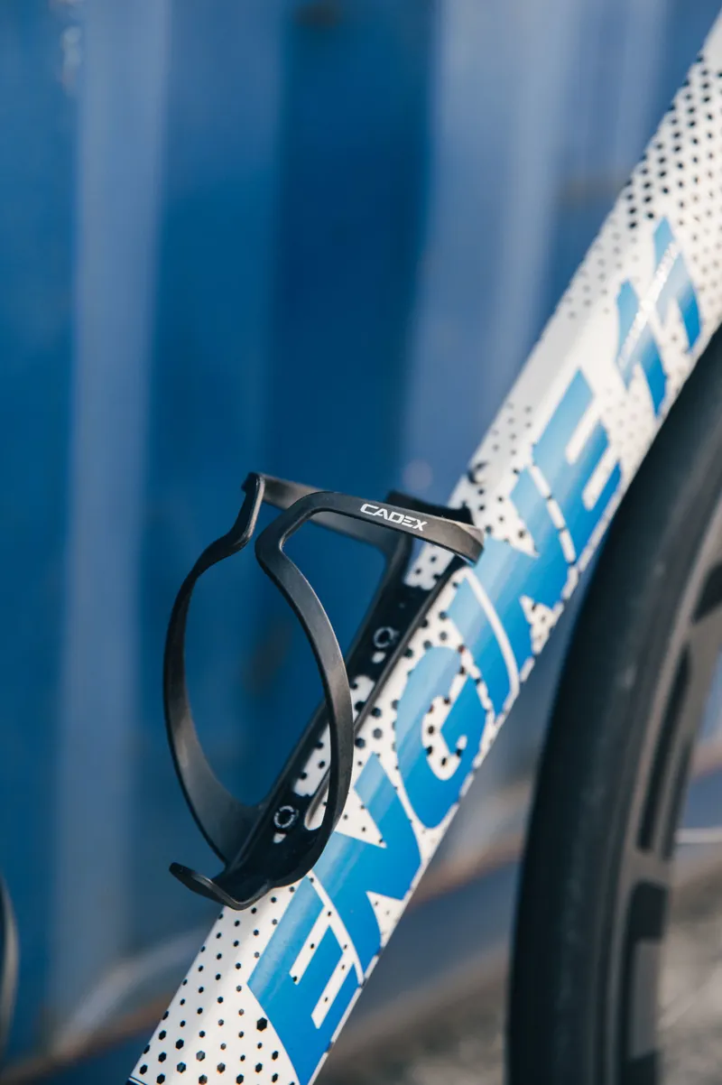 Cadex Carbon Water Bottle Cage -6