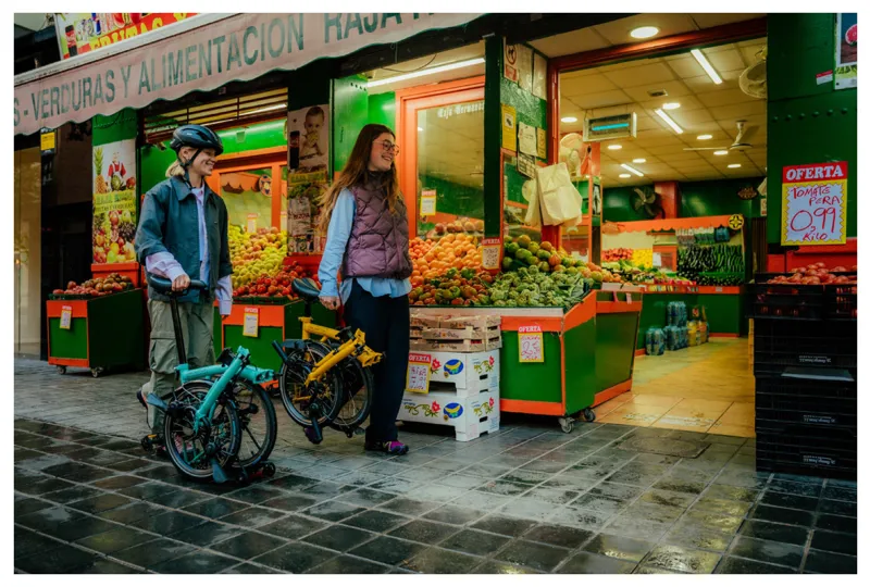 Brompton C-Line 12 Speed Urban Mid Bar M12L in Turkish Green-5