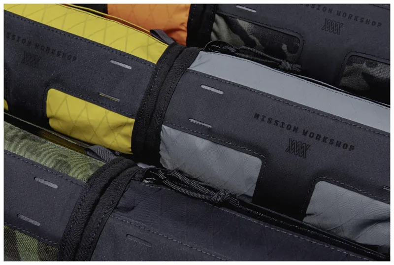 Mission Workshop Toro Handlebar Bag - Black VX-9