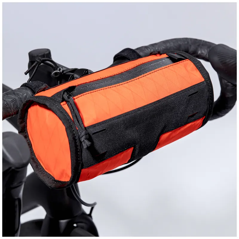 Mission Workshop Toro Handlebar Bag - Black Camo-5