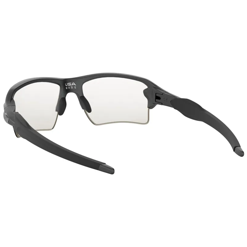Oakley Flak 2.0 XL - Steel / Clear to Black Iridium Photochromic Lens-4