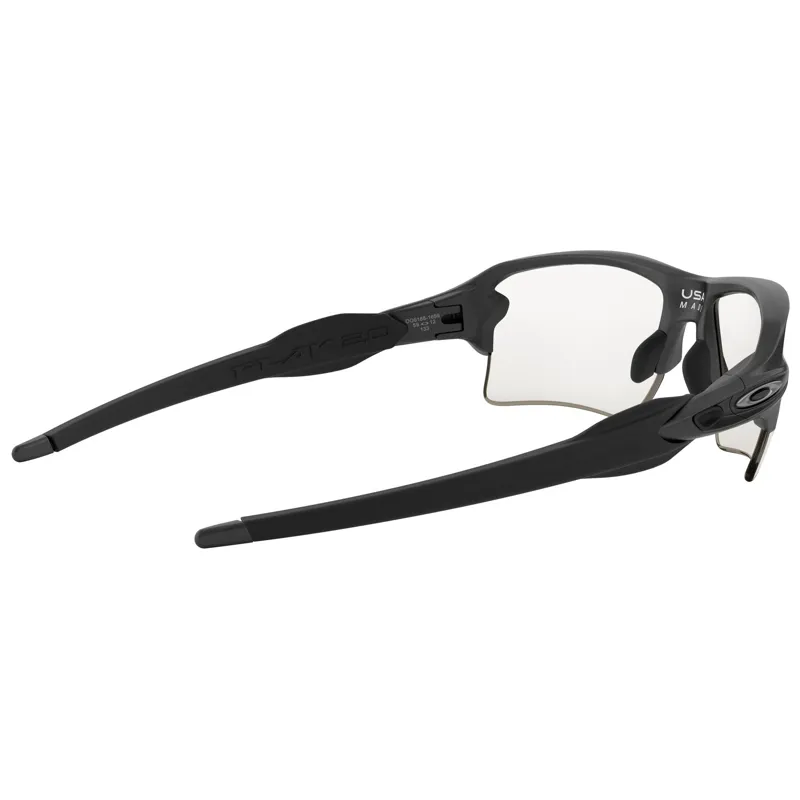 Oakley Flak 2.0 XL - Steel / Clear to Black Iridium Photochromic Lens-7