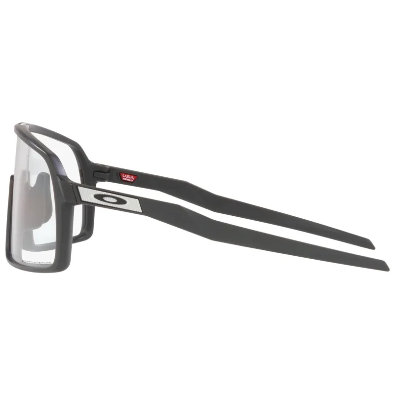 Oakley Sutro - Carbon Frame / Clear To Black Iridium Photochromic Lens-10