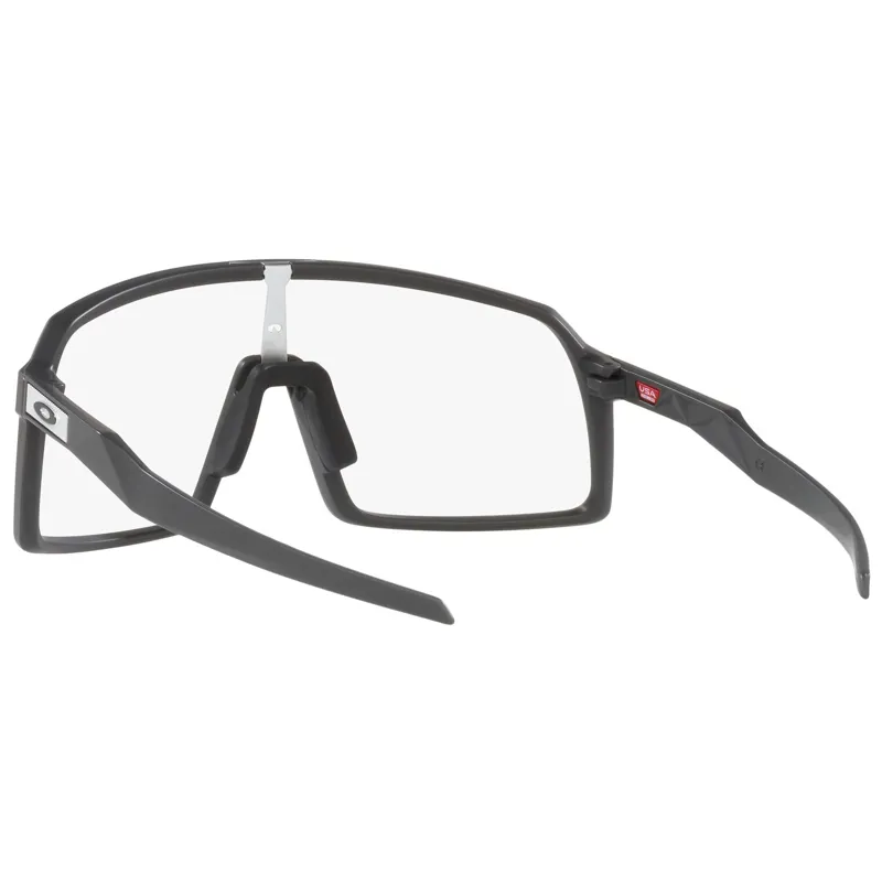 Oakley Sutro - Carbon Frame / Clear To Black Iridium Photochromic Lens-8
