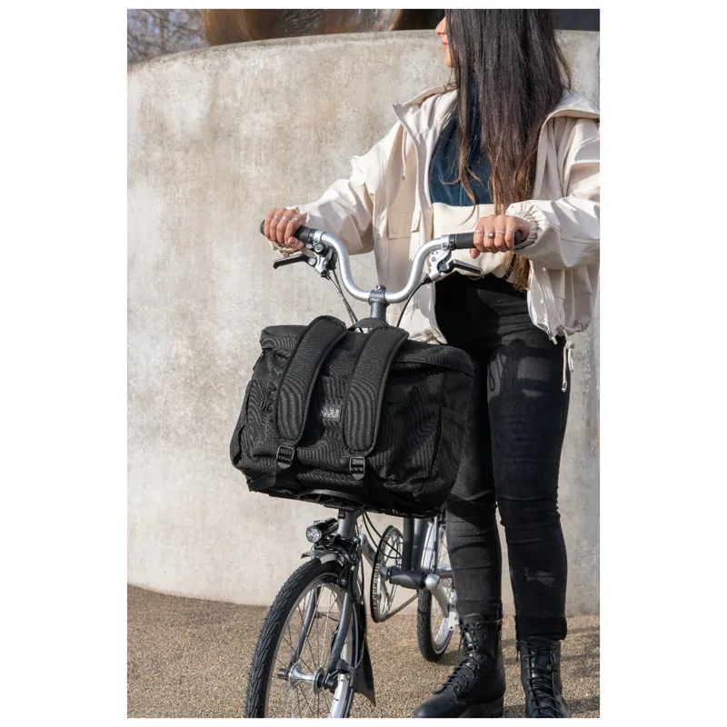 Brompton Metro Backpack Medium in Black
