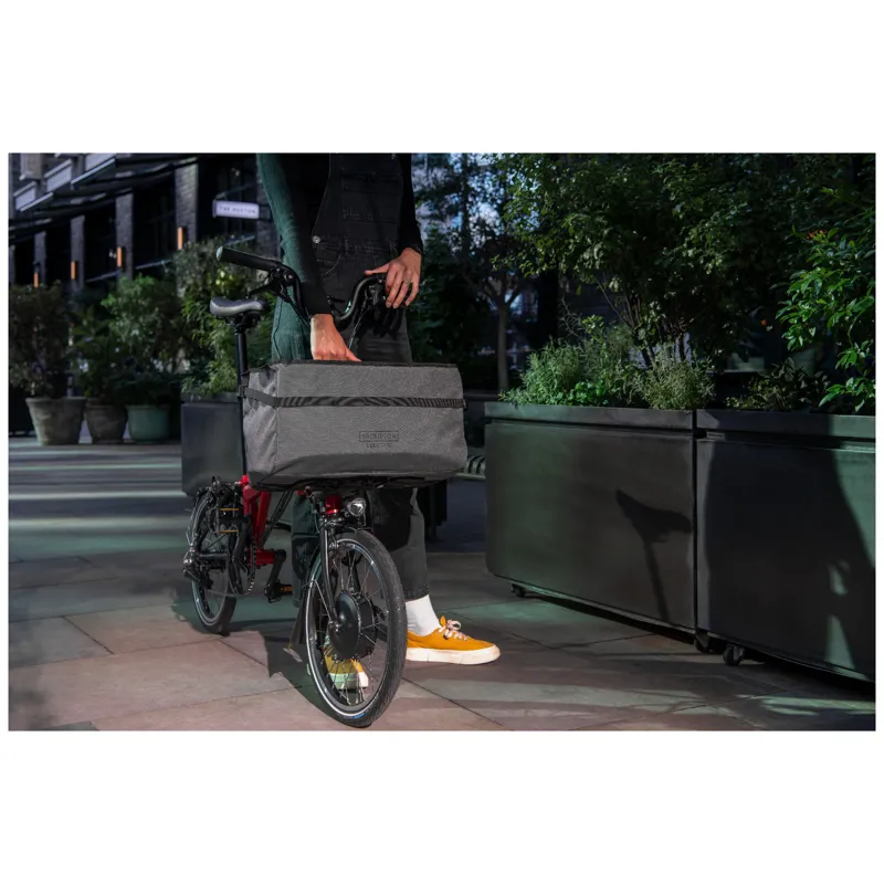 Brompton Electric Basket Bag in Dark Grey-6