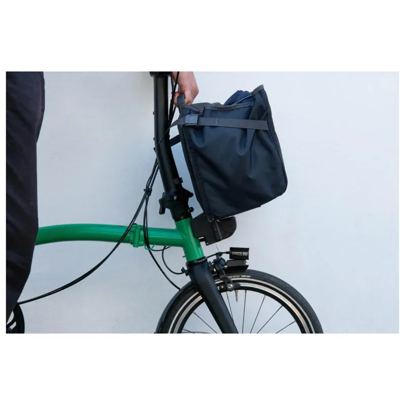 Brompton Electric Basket Large in Black-3