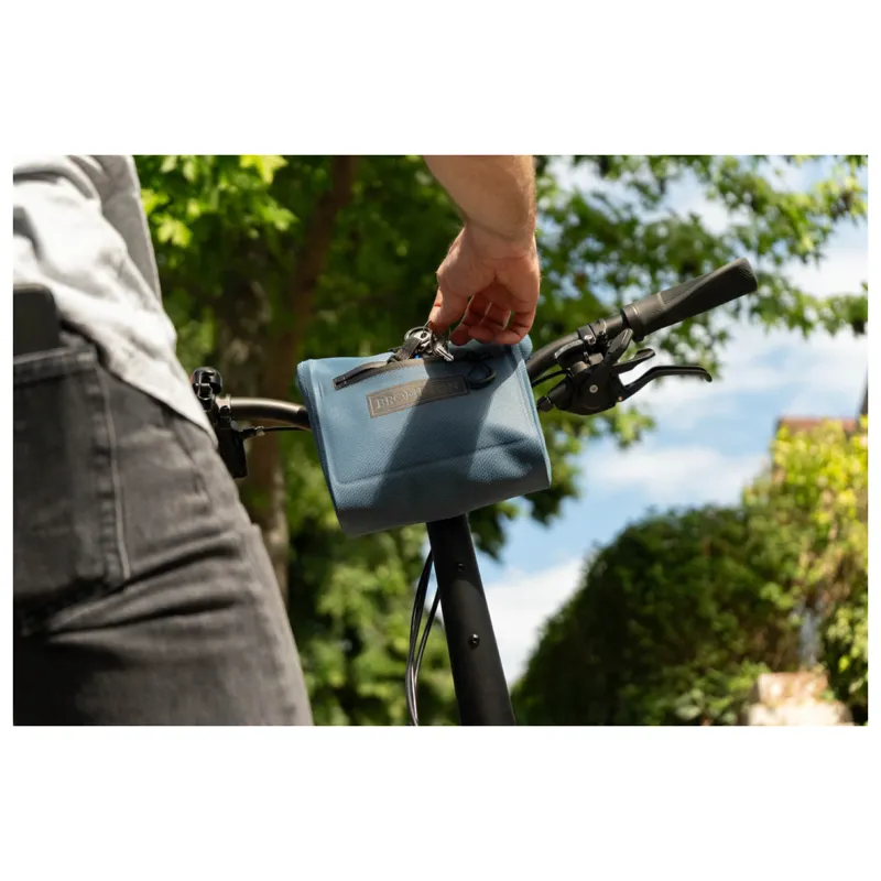 Brompton Waterproof Pouch Handlebar Bag in Cobalt-5