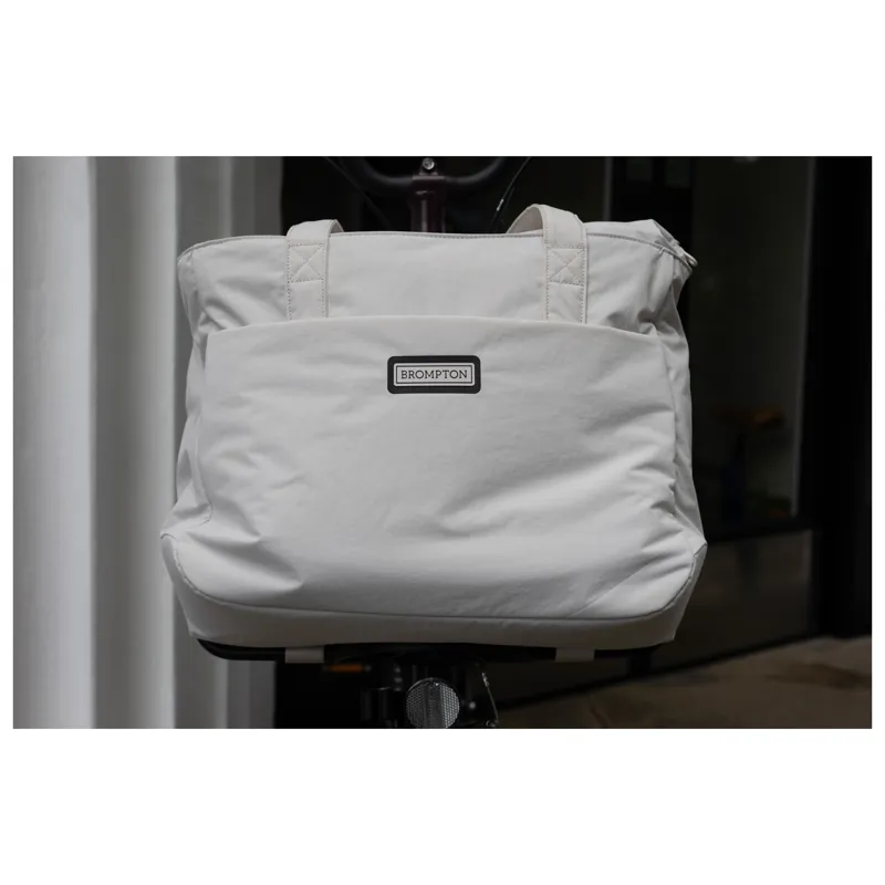 Brompton Tote Bag Medium in Ivory-9