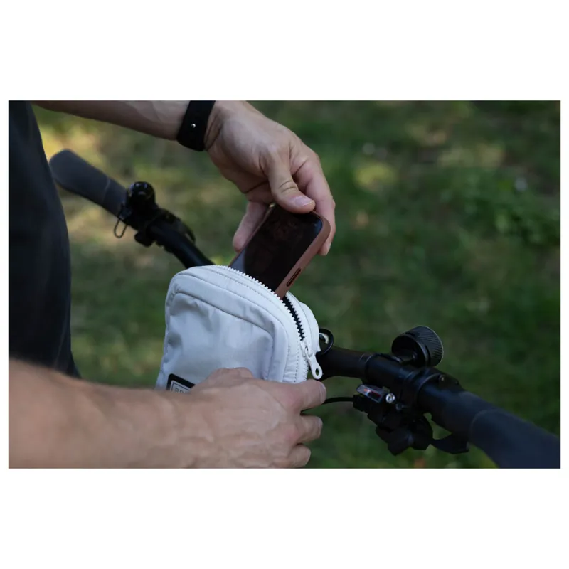 Brompton Zip Pouch Handlebar/Saddle/Shoulder Bag in Ivory-6