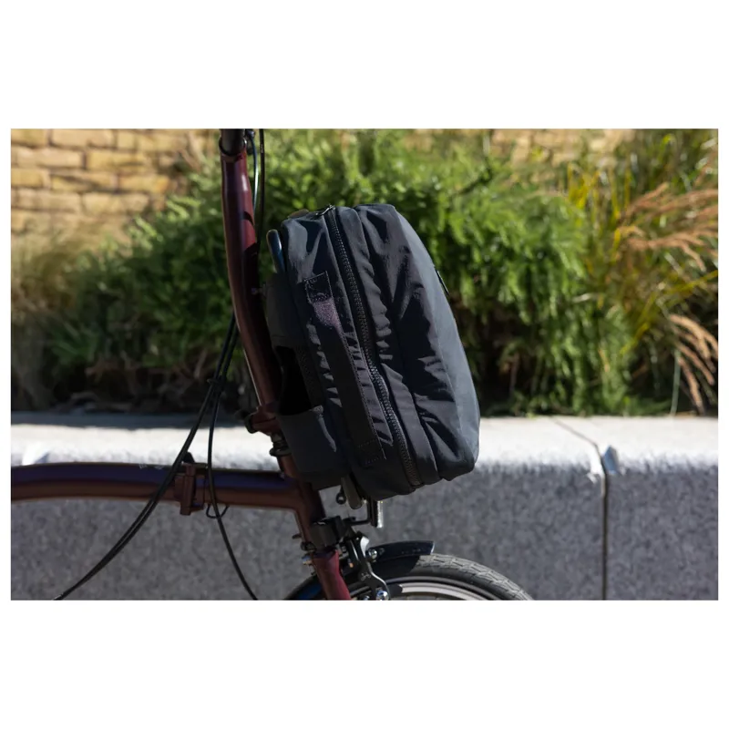 Brompton Backpack Medium Pannier Bag in Black-1