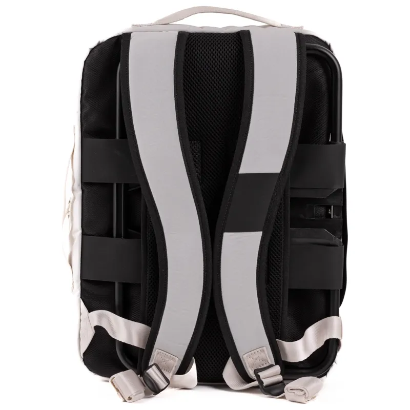 Brompton Backpack Medium Pannier Bag in Ivory-7