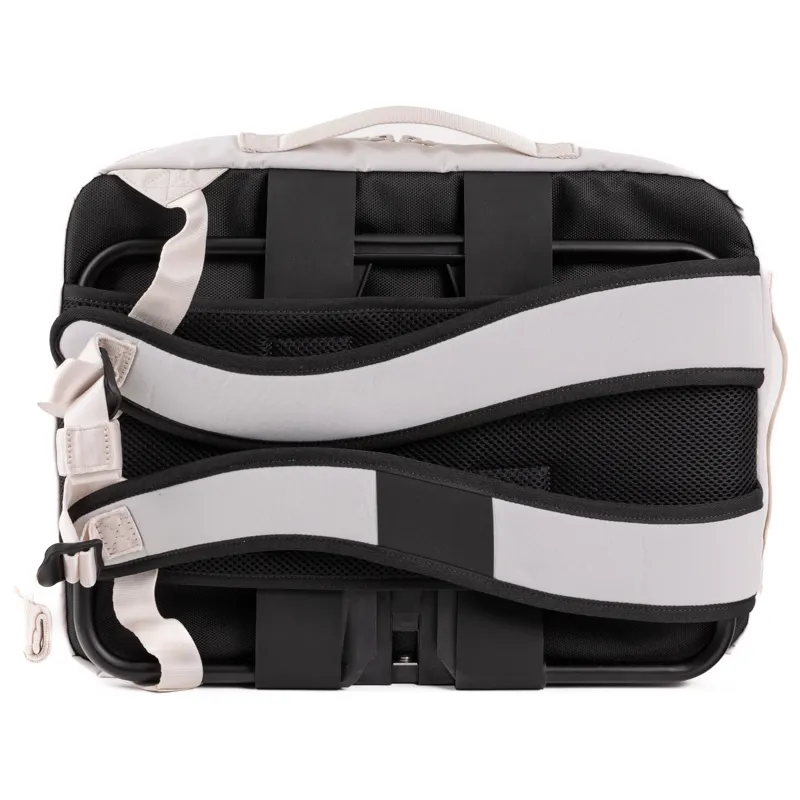 Brompton Backpack Medium Pannier Bag in Ivory-4