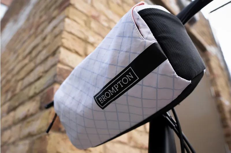 Brompton Bar Bag in White-5
