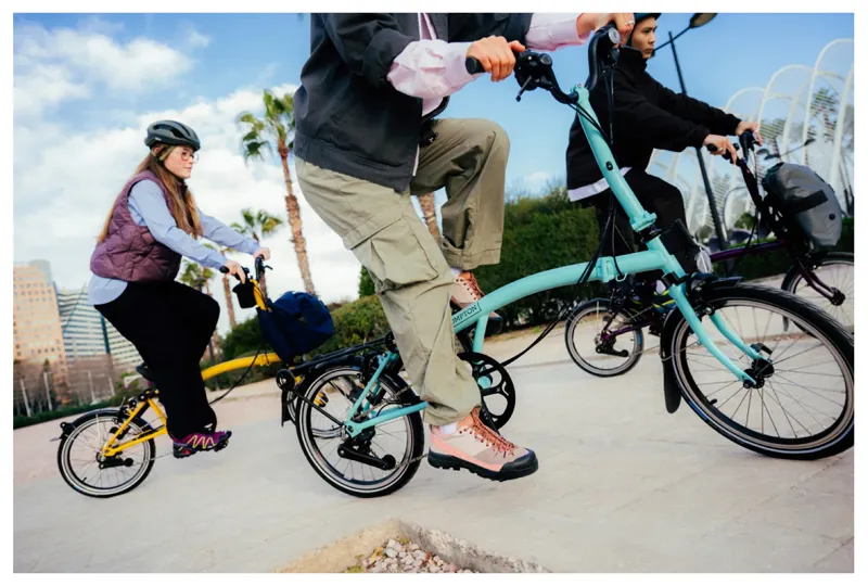 Brompton C-Line 12-speed folding bike in Turkish Green with LED Lights-6