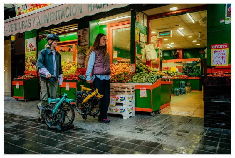 Brompton C-Line 12-speed folding bike in Turkish Green with LED Lights-8