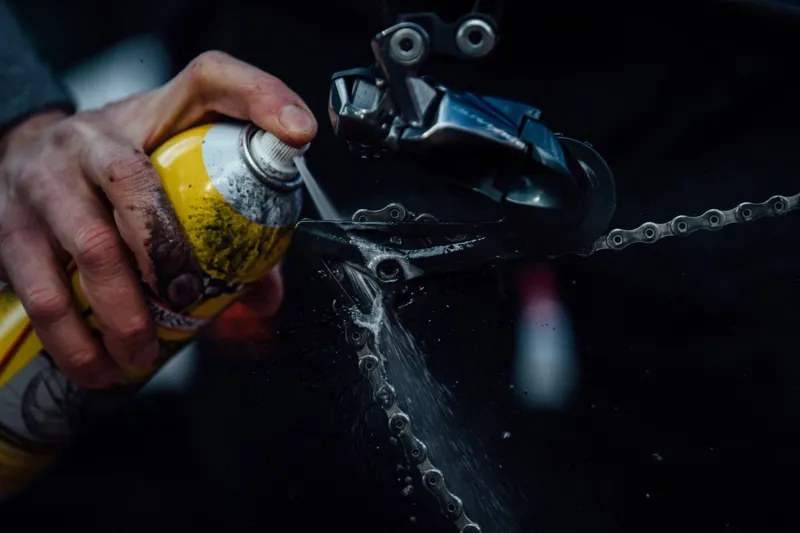 Finish Line Speed Clean Degreaser Aerosol 560 ml-1