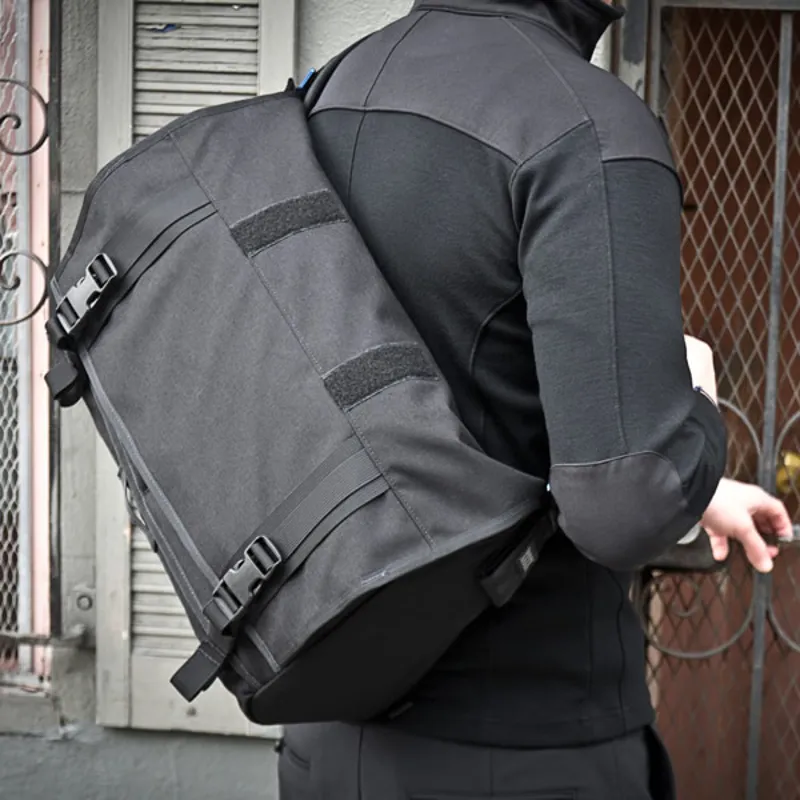 Mission Workshop Messenger Rummy bag in Black